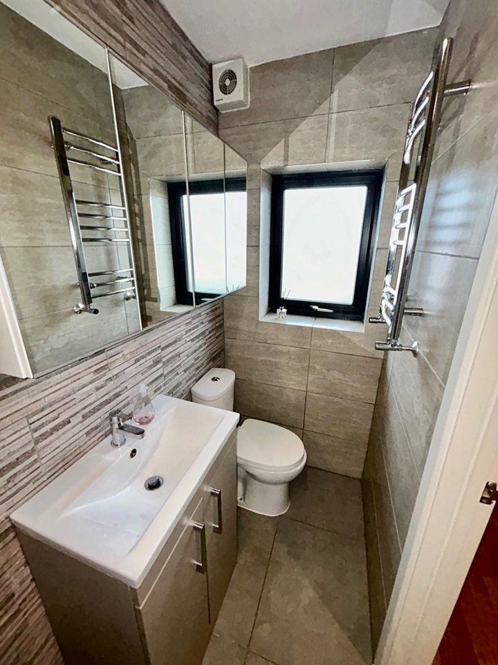 R2SA Modern 1 Bed Flat in Thornton Heath CR7