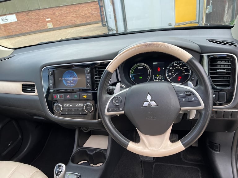 2015 Mitsubishi Outlander 2.0 PHEV GX5h 5dr Auto ESTATE Petrol Parallel Phev Automatic