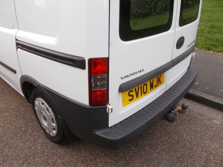 2010 Vauxhall Combo 1.3 CDTi 1700 16v 3dr CAR DERIVED VAN Diesel Manual