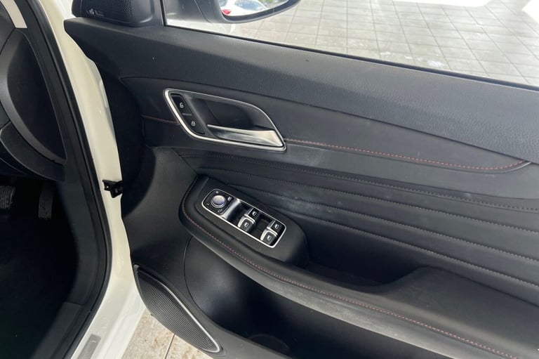 2020 20 MG MG HS 1.5 T-GDI EXCLUSIVE SUV 5DR PETROL MANUAL EURO 6 (S/S) (162 PS)