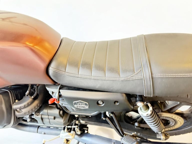 2020 Moto Guzzi V7 744 III Stone Night Pack Euro 4
