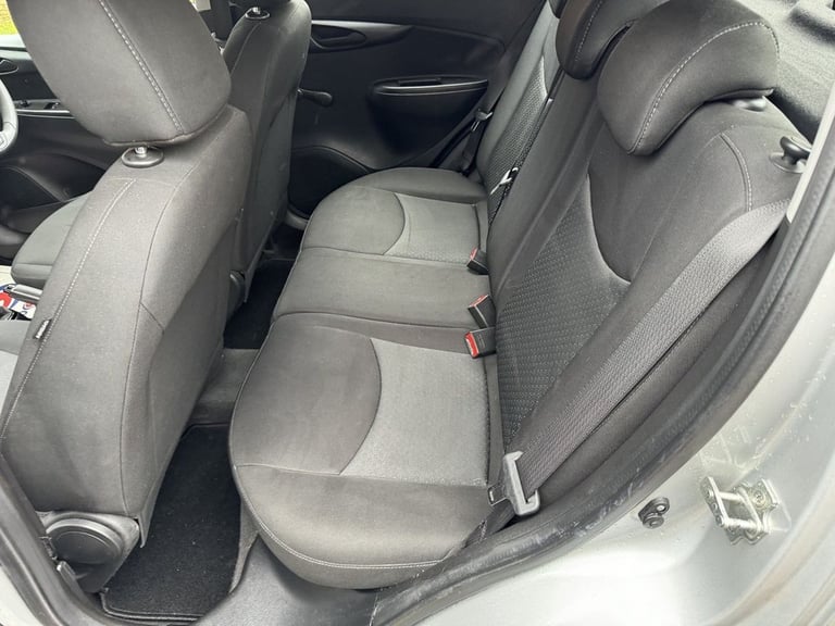 2016 Vauxhall Viva 1.0 SE 5d 74 BHP Hatchback Petrol Manual