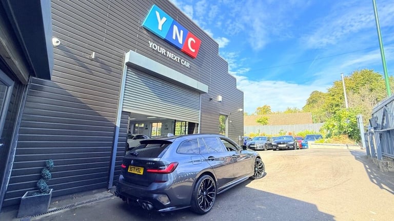 2021 BMW 3 Series 2.0 330e 12kWh M Sport Touring Auto Euro 6 (s/s) 5dr Estate PETROL/ELECTRIC Aut...