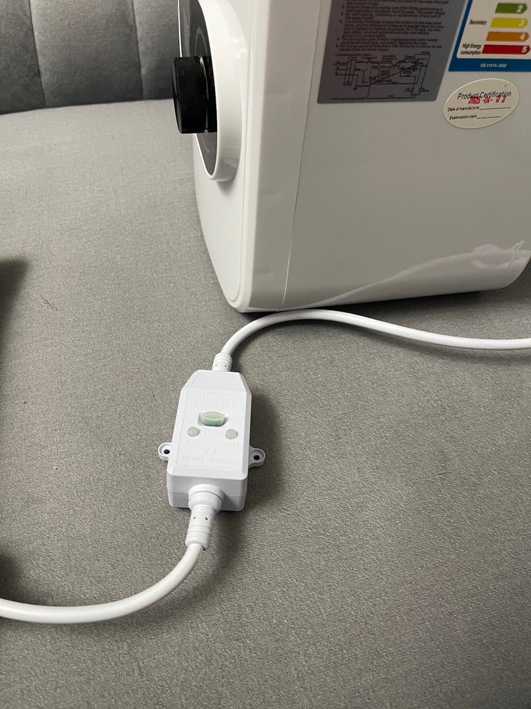 Portable Water Heater,1.5KW Electric Water Heater With 10L Water Tank, IP4X Waterproof, Under Sink