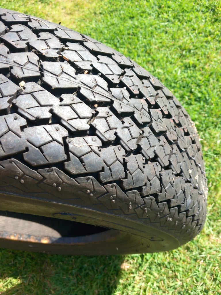 Dunlop sp99 185-15 tubeless radial tyre NEW 