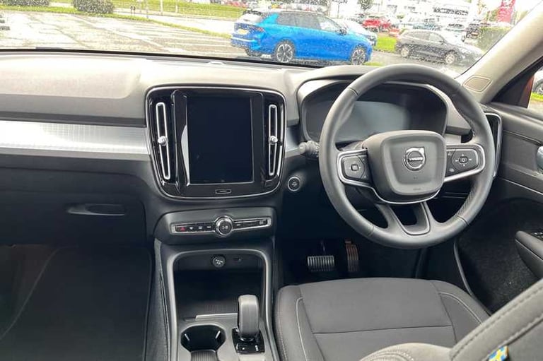 2021 Volvo XC40 1.5 T3 Momentum SUV 5dr Petrol Auto Euro 6 (s/s) (163 ps) SUV Petrol Automatic