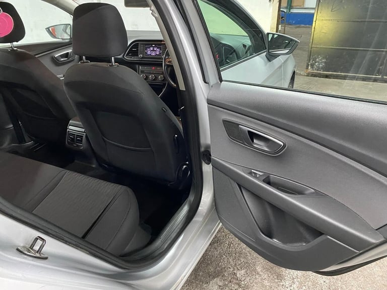 2013 SEAT Leon 1.6 TDI Ecomotive CR SE Euro 5 (s/s) 5dr HATCHBACK Diesel Manual