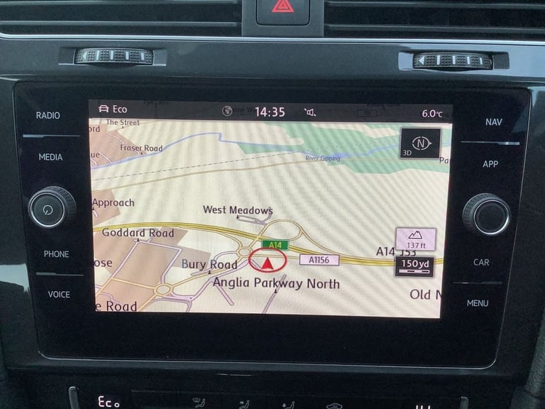 2019 Volkswagen Golf 35.8kWh e-Golf Hatchback 5dr Electric Auto (136 ps) Hatchback ELECTRIC Autom...