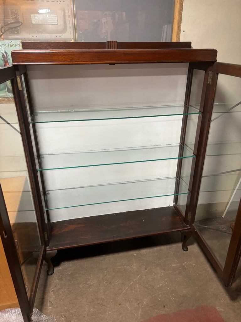 Vintage display cabinet / cocktail cabinet 