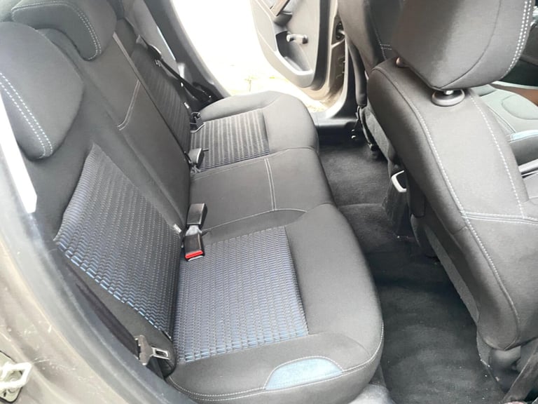 PEUGEOT 208 1.4 HDi Allure DIESEL FULL SERVICE HISTORY 2013