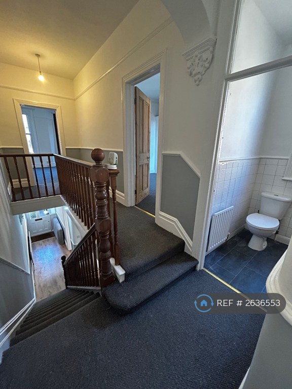 4 bedroom house in Beulah Hill, London, SE19 (4 bed) (#2636553)