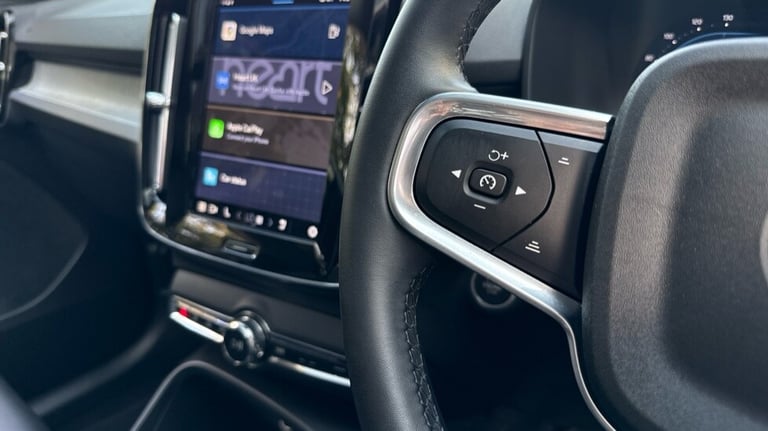 2025 Volvo XC40 Ultra, B4 Mild hybrid, Petrol, Dark Estate Petrol Automatic