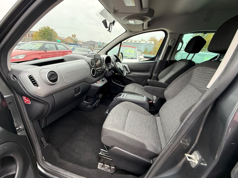 FRESH SERVICE,SERVICE HISTORY,2KEYS,FINANCE AVAILABLE,WARRANTY AVAILABLE NATIONA