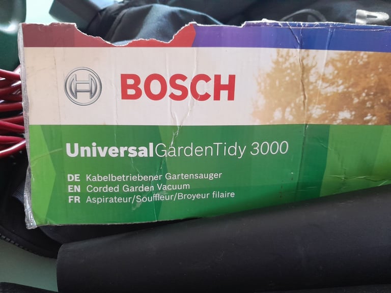 BOSCH Universal Garden Tidy 3000