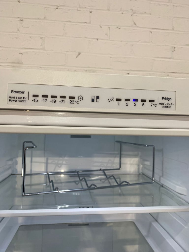 Beautiful Tall Samsung Digital Inverter Fridge Freezer For Sale 