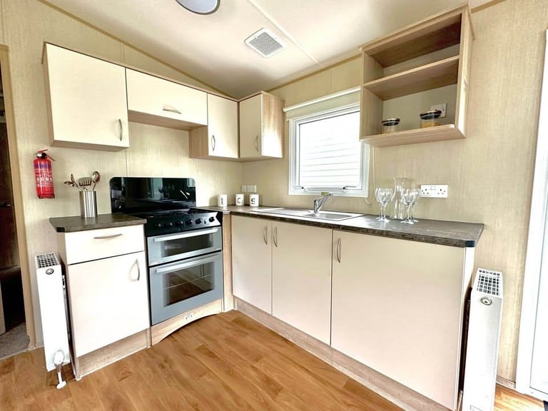 Own a caravan, use all year round, family run in Malvern