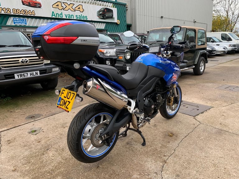 2007 Triumph Tiger 1050 ADVENTURE STYLE MOTORCYCLE WITH IMPECCABLE S/HISTORY 