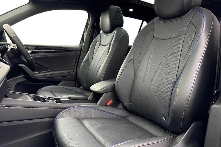 2025 Volkswagen Tiguan 1.5 TSI eHybrid 19.7kWh R-Line DSG Euro 6 (s/s) 5dr SUV Automatic