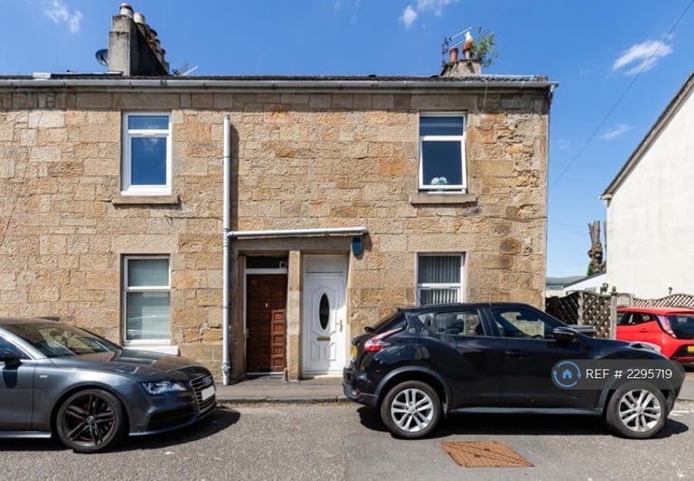 2 bedroom flat in Queen Street, Kirkintilloch, Glasgow, G66 (2 bed) (#2295719)