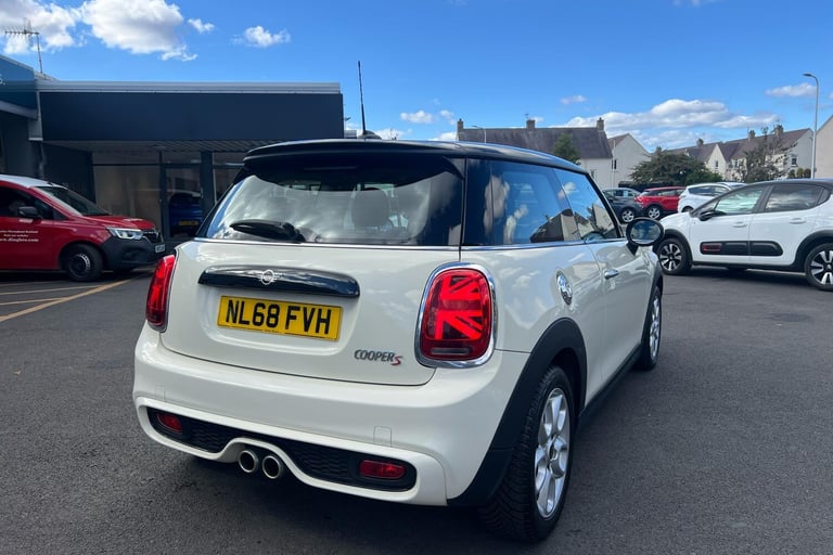  MINI 3 Door Hatch 2.0 Cooper S Hatchback 3dr Petrol Manual Euro 6 s/s 192 Ps