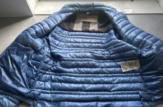Original Burberry 80 grams jacket size S | in Islington