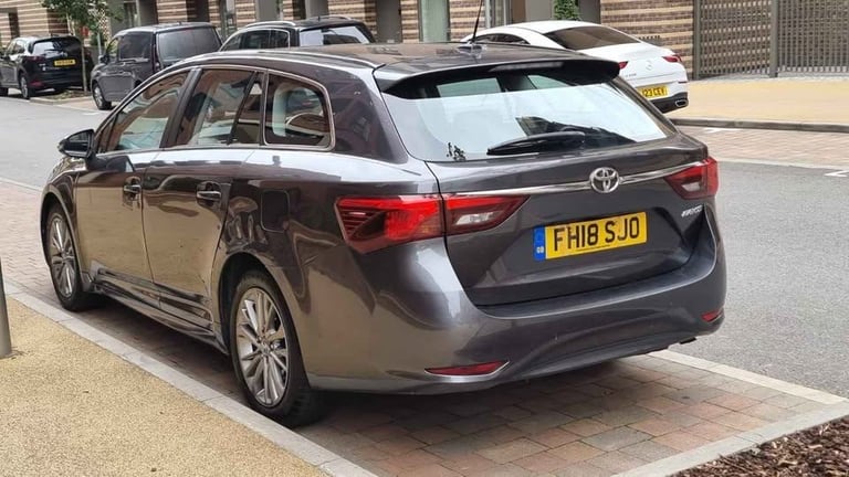 🚗 2018 Toyota Avensis Business Edition – Grey | 2.0 Diesel | ULEZ Compliant | 112K Miles ✅
