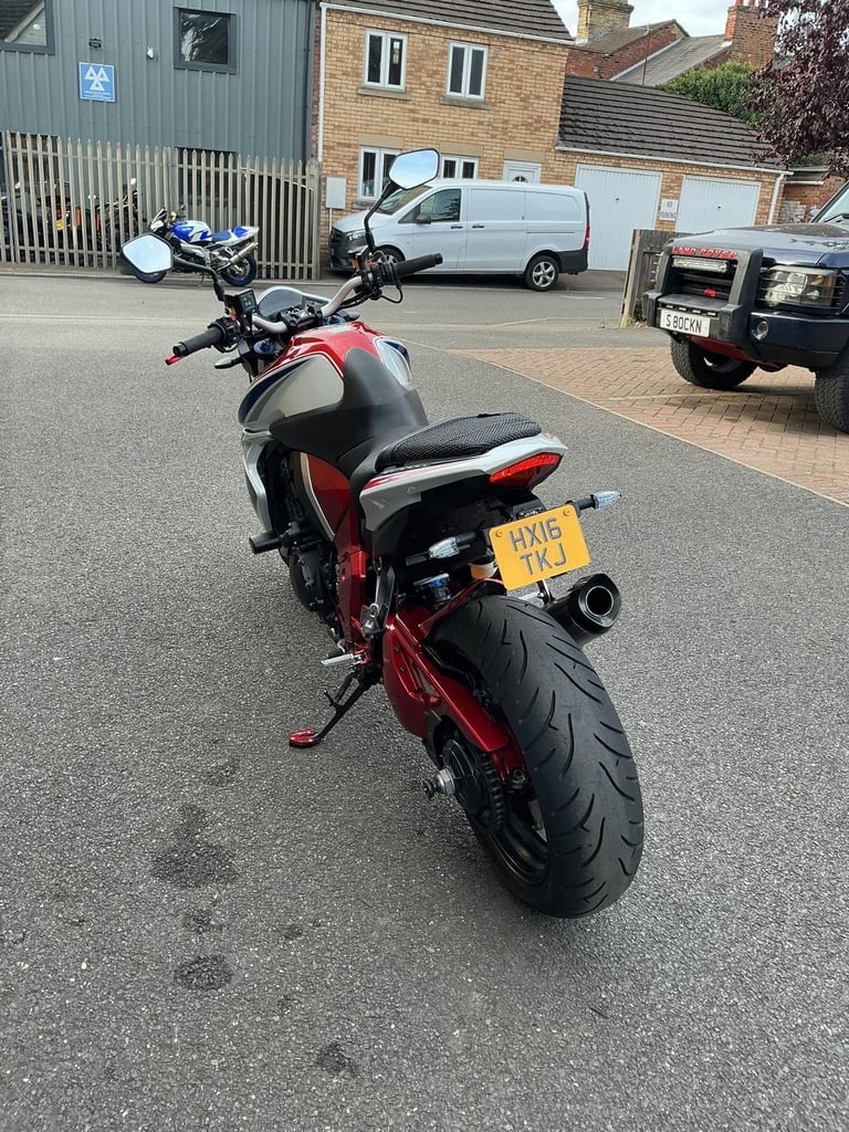 Honda CB1000R