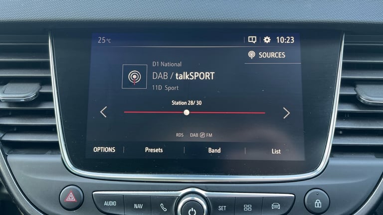 2018 Vauxhall Crossland X 1.2T ecoTec (110) Tech Line Nav 5dr (Heated Front 