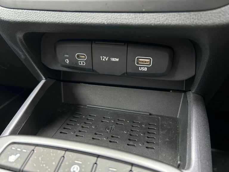 2024 Hyundai i10 1.0 Premium Hatchback 5dr Petrol Auto Euro 6 (s/s) (63 ps) Hatchback PETROL Auto...