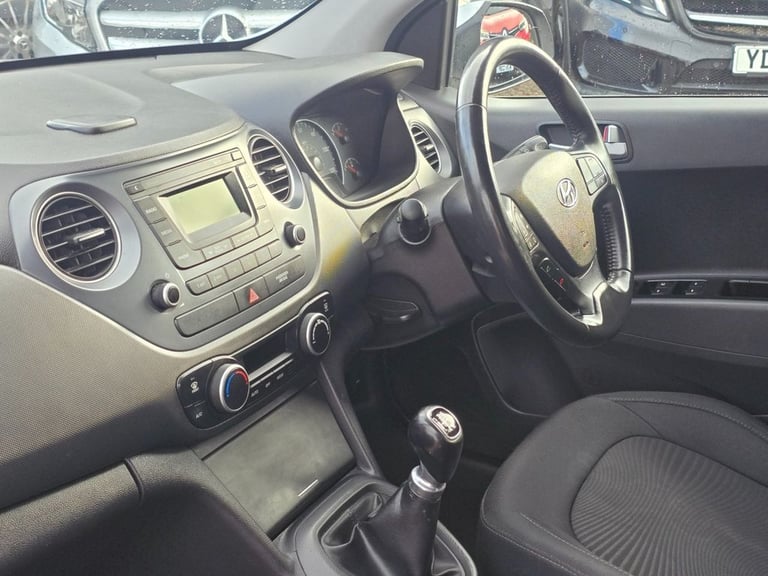 2017 Hyundai i10 1.2 Premium Hatchback 5dr Petrol Manual Euro 6 (87 ps) Hatchback Petrol Manual