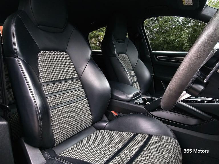 2019 Porsche Cayenne 3.0 V6 E-Hybrid 14.1kWh TiptronicS 4WD Euro 6 (s/s) 5dr (3.6kW Charger) ESTA...
