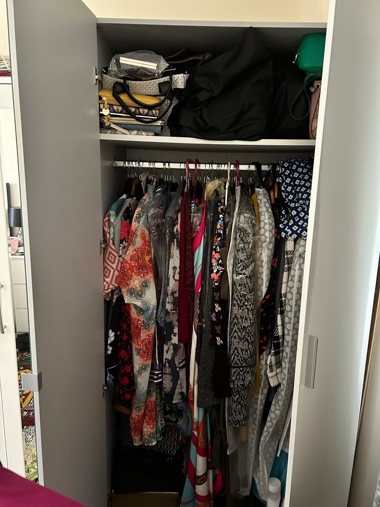 Double door wardrobe 