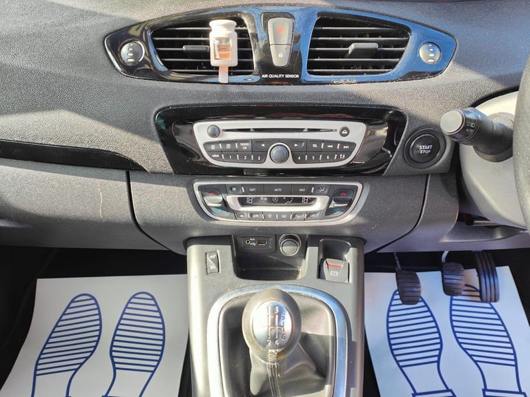 2012 Renault Scenic 1.6 dCi Dynamique TomTom Euro 5 (s/s) 5dr MPV Diesel Manual