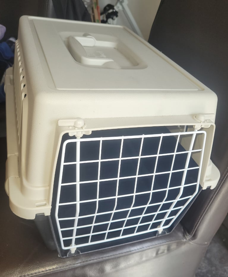 Pet carrier for sale 