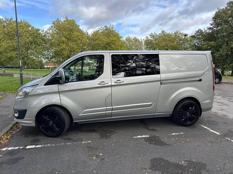 Ford, TRANSIT CUSTOM, 2.0 290 Limited LWB 6Seater Crew Van
