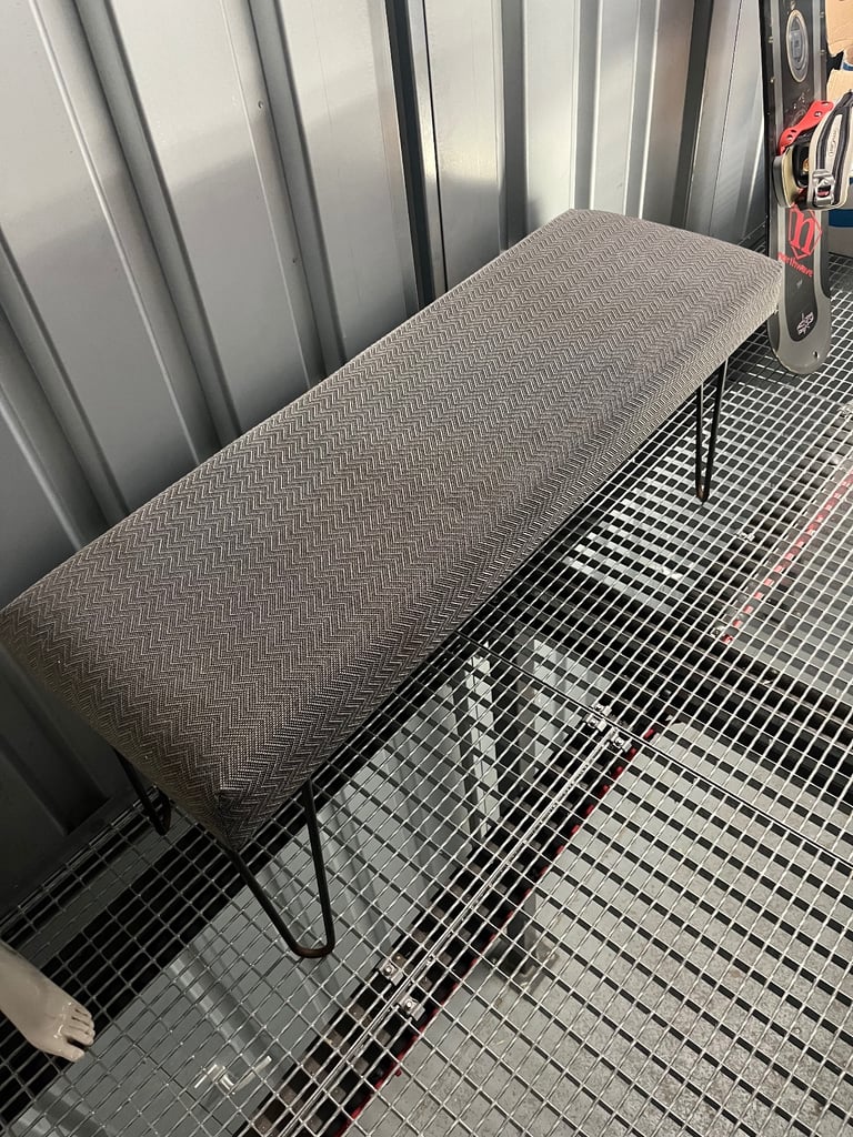 🪑 2x Upholstered Benches with Hairpin Legs – Modern Industrial Style