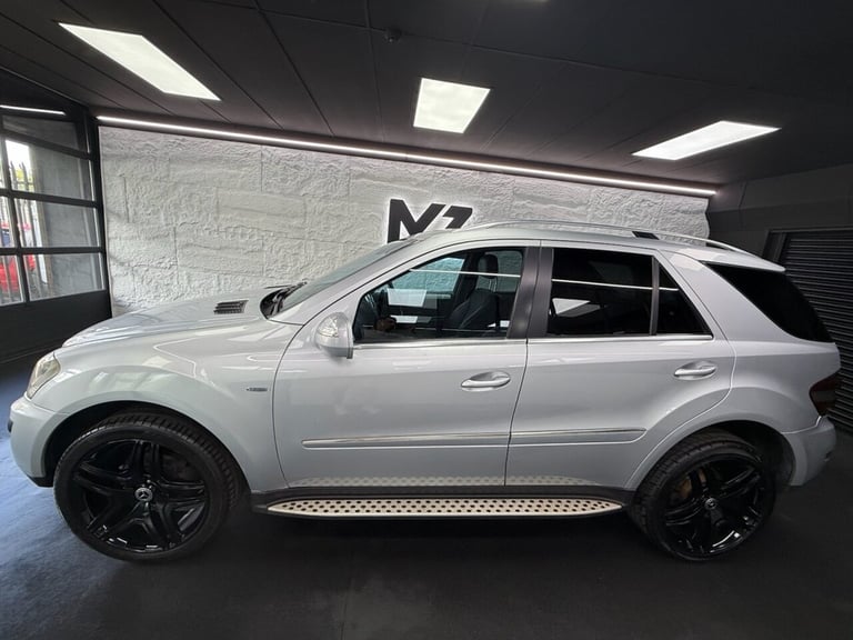 2010 Mercedes-Benz M-Class 3.0 ML300 CDI V6 BlueEfficiency Sport SUV 5dr Diesel Tiptronic 4WD Eur...