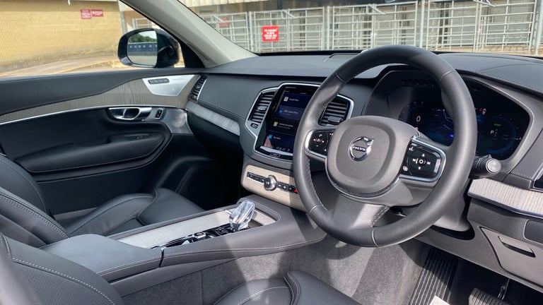 2024 Volvo XC90 2.0 T8 PHEV Ultra Dark 5dr AWD Geartronic Estate Estate Hybrid Automatic