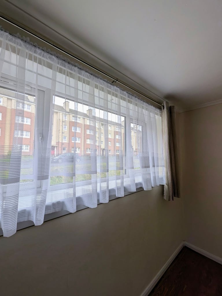 Three bedroom large house for rent in Westcliff, Dumbarton 