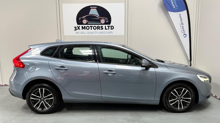 2016 Volvo V40 2.0 D2 Momentum Nav Plus Euro 6 (s/s) 5dr HATCHBACK Diesel Manual