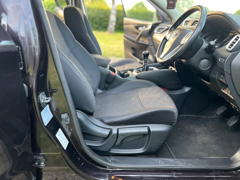 2014 Nissan Qashqai 1.2 DiG-T Acenta Premium 5dr HATCHBACK Petrol Manual