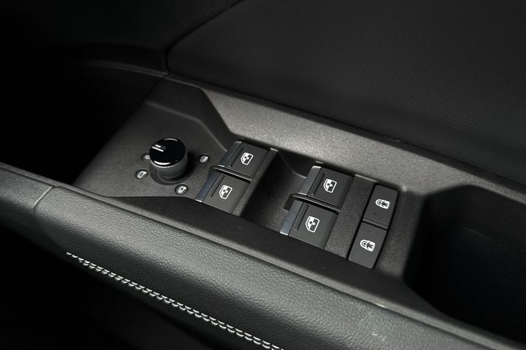 2024 Audi Q4 e-tron Q4 Sportback S line 45 e-tron  210,00 kW SUV ELECTRIC Automatic