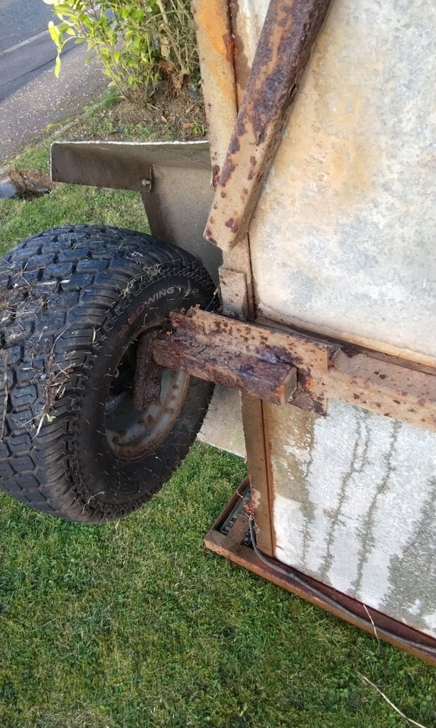 Trailer 5x3.5 ft  *needs restoration*