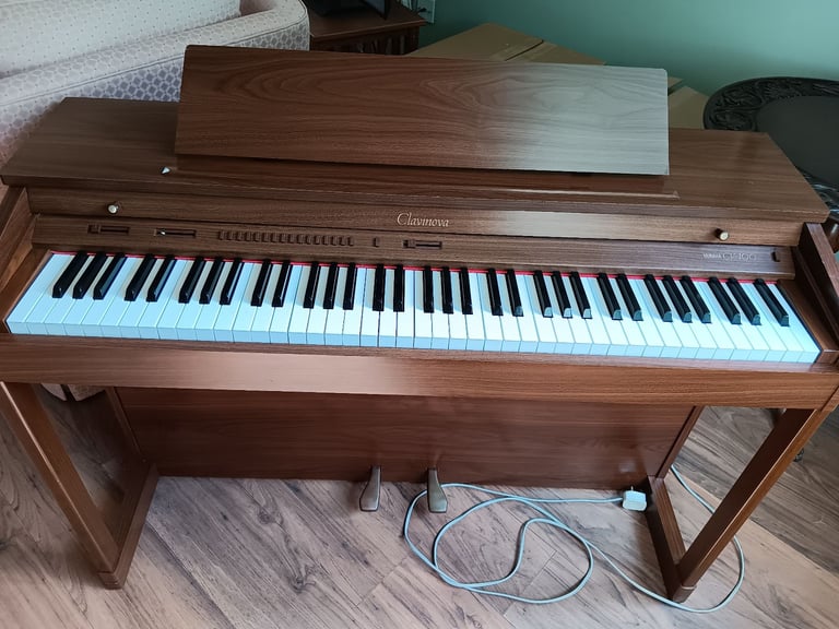 image for Yamaha Clavinova CV100 Electric Piano