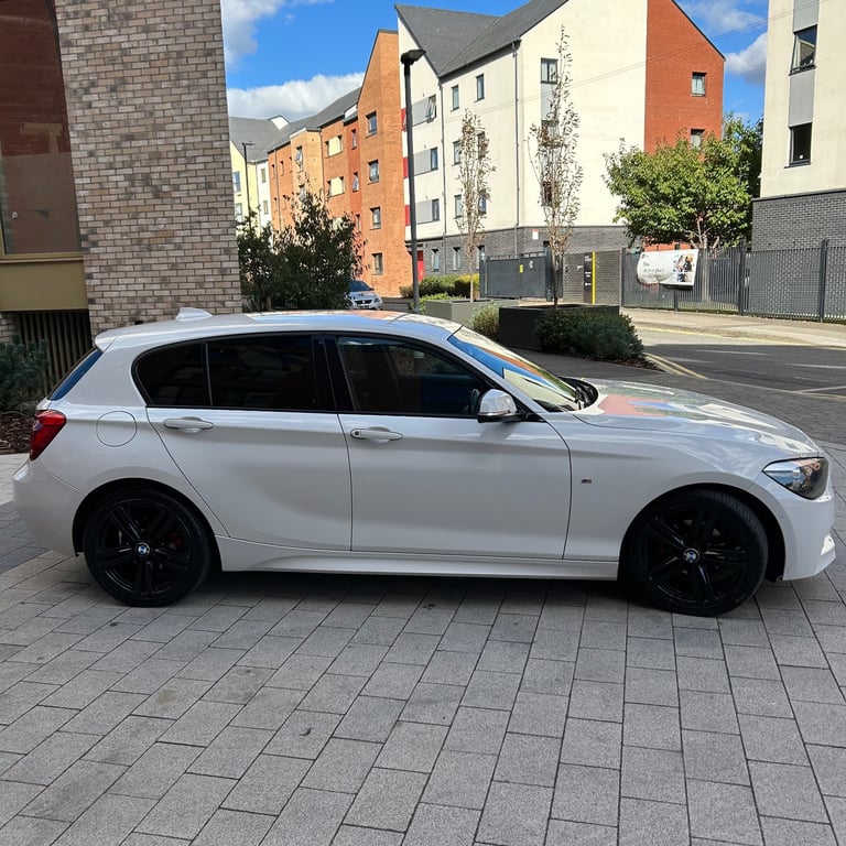 BMW, 1 SERIES, Hatchback, 2014, Manual, 1598 (cc), 5 doors