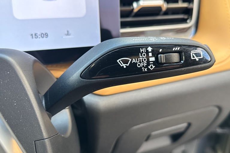 2024 MG MG HS 106290 Hatchback Petrol Manual