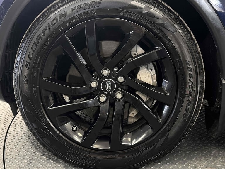 2018 Land Rover Discovery SD V6 HSE Luxury SUV Diesel Automatic