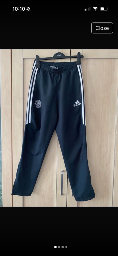 Man Utd adidas bottoms