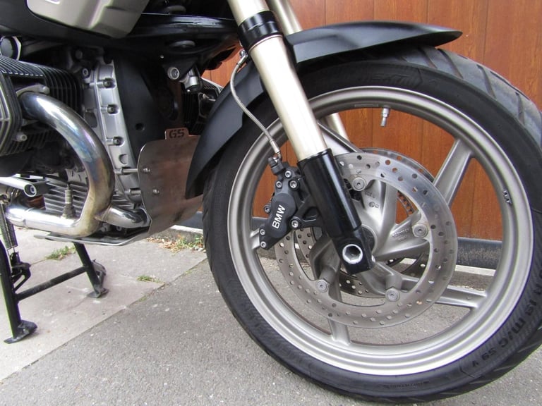 BMW R 1200GS* MILES 10.850*LUGGAGE * FULL SERVICE HISTORY* FANTASTIC CONDITION .