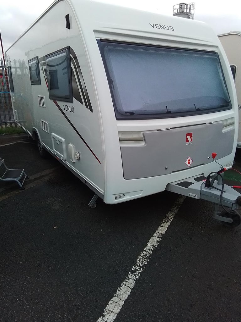 VENUS 540 fixed bed caravan